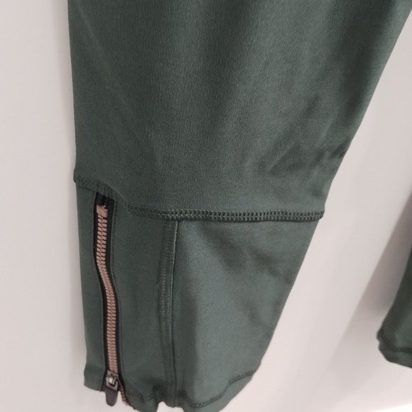 Dark Green Cropped Mesh Leggings - Picture 5 of 7